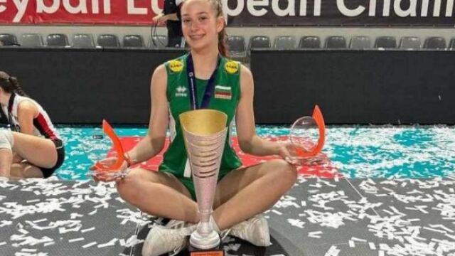 Снимка: Сънува финала, събуди се световна шампионка: невероятната история на Димана Иванова (СНИМКИ)