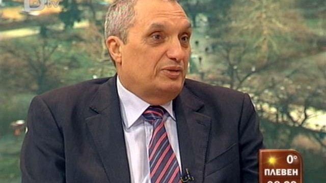 Снимка: Иван Костов: Синята коалиция иска ГЕРБ да изкара мандата си