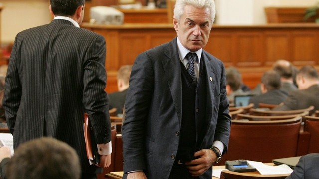Снимка: Депутатите отказаха на Сидеров Ден на геноцида