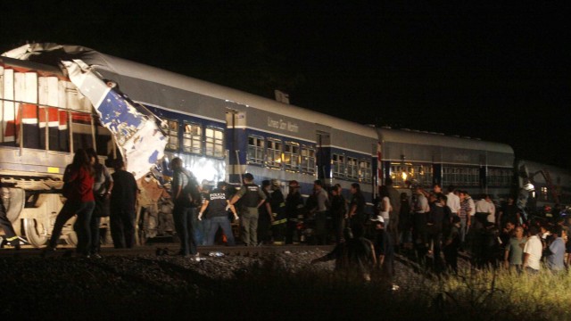 Снимка: Два влака се блъснаха в Аржентина, четирима загинаха