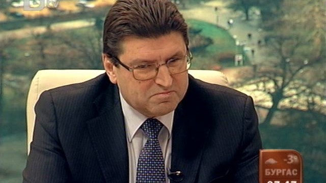 Снимка: Бойко Великов: 20% от заплатата на Кушлев идват от титлата му 