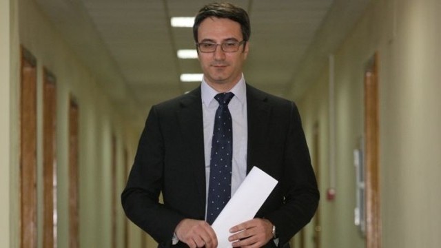 Снимка: Бивш министър подаде сигнал срещу себе си за конфликт на интереси