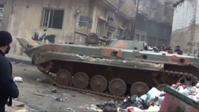 Снимка: Бомбардират жилищни квартали в сирийски град