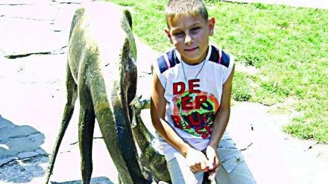 Снимка: 10-годишно дете се нуждае от спешно лечение в чужбина