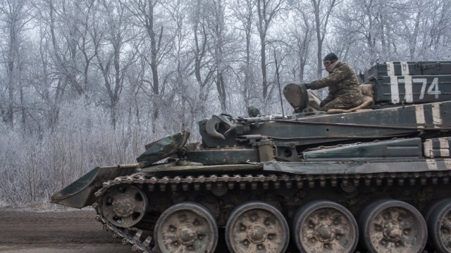Снимка: Ройтерс: Русия разполага тежка военна мощ на границата с Украйна