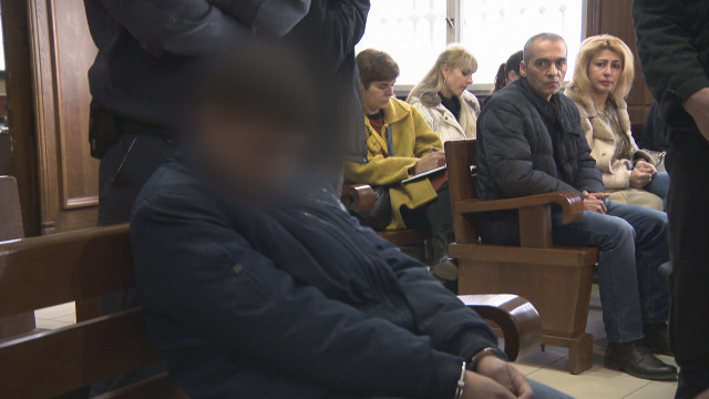 Снимка: Съдът остави в ареста Ивайло Гаджов, който простреля свой съученик