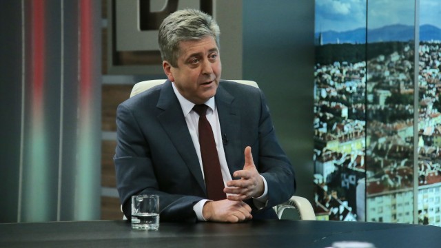 Снимка: Първанов: Да не козируваме на Брюксел, имаме повод да поканим Путин