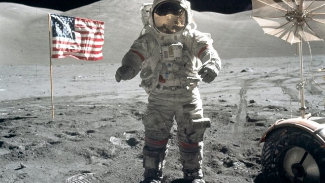 Показа ли „Артемис II“, че отново можем да кацнем на Луната?