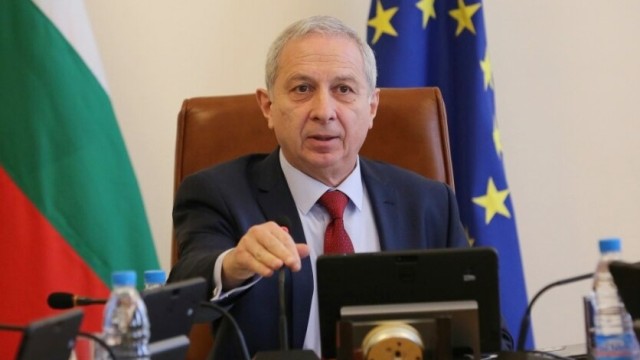 Снимка: Огнян Герджиков: Не съм оказвал натиск на Георги Костов
