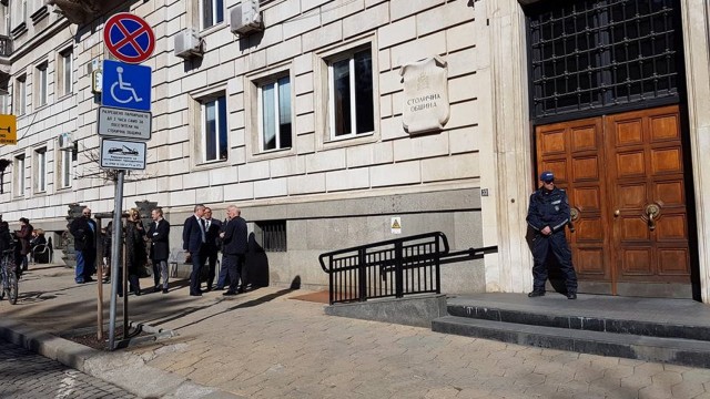 Снимка: Сигнал за бомба в Столичната община