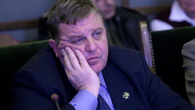Снимка: Красимир Каракачанов иска референдум срещу гей браковете и джендър понятията