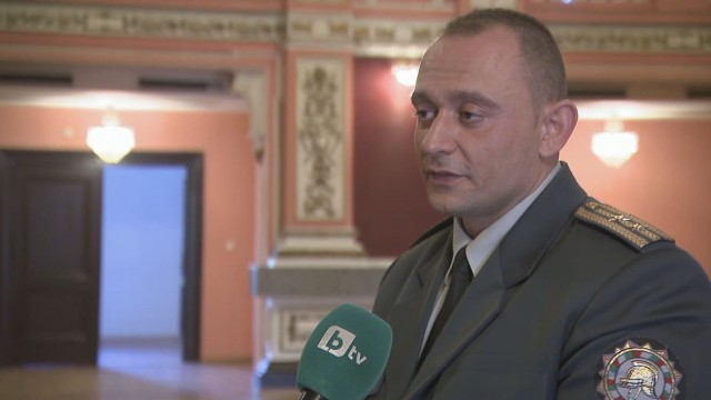 Снимка: Гл. инспектор Боян Кондуров е пожарникарят на годината