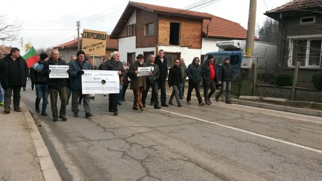 Снимка: Ще успеят ли протестите за по-качествена инфраструктура? 