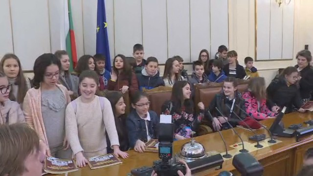 Снимка: Парламентът отвори врати за посетители 