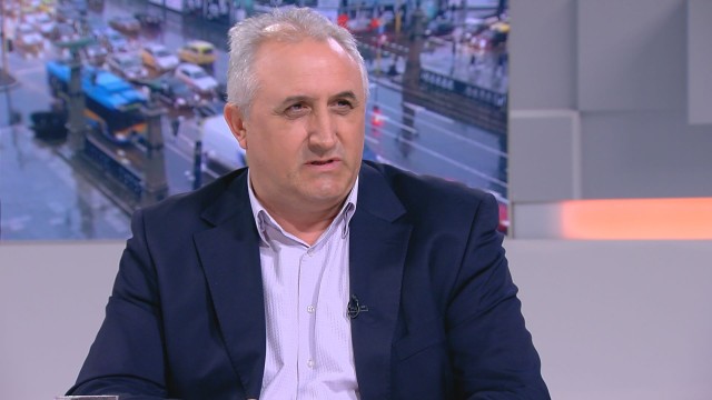 Снимка: Мехмед Дикме: Обединение на ДПС, ДОСТ и НПСД може да има само без Ахмед Доган