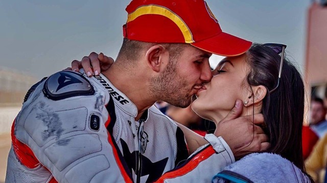 Снимка: Ива Русинова и Ангел Караньотов - на първа среща тя скъсва гумите от дрифт, а той вече 4 г. й прави закуска