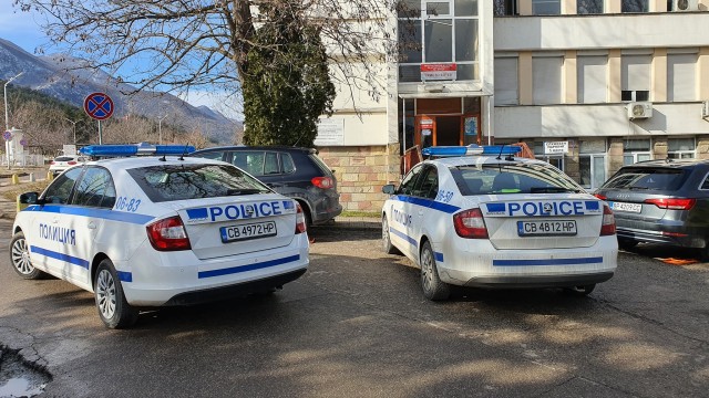 Снимка: Сигнал за бомба в COVID лабораторията в болницата във Враца