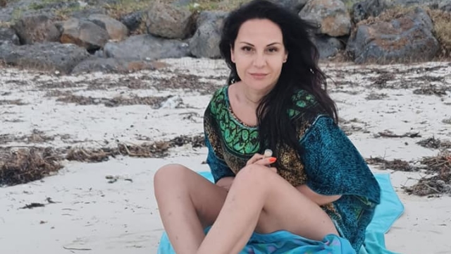 Снимка: Гергана Стоянова от Мавриций: Важното е да си под палма, за да не изгориш. И да си влюбен!