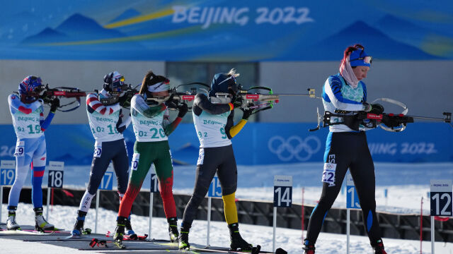 Снимка: Лов на допинг преди старта: Олимпийските игри започват на... летището