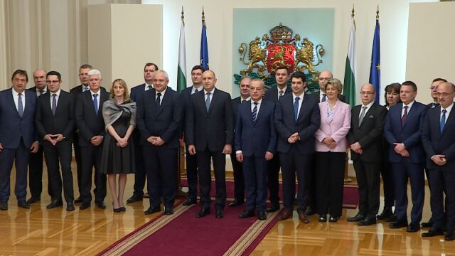 Снимка: Встъпване в длъжност на второто служебно правителство с премиер Гълъб Донев