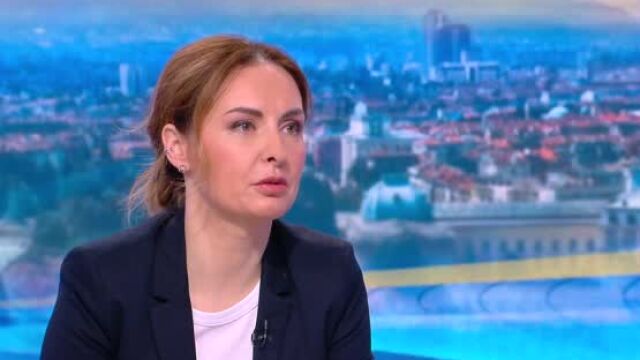 Снимка: Кремена Кунева: Не мисля, че е трудно да си жена в политиката (ВИДЕО)