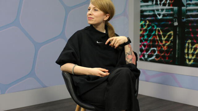 Снимка: Лили Гелева: Наслаждавам се на самото падане, без да ме интересува къде ще кацна