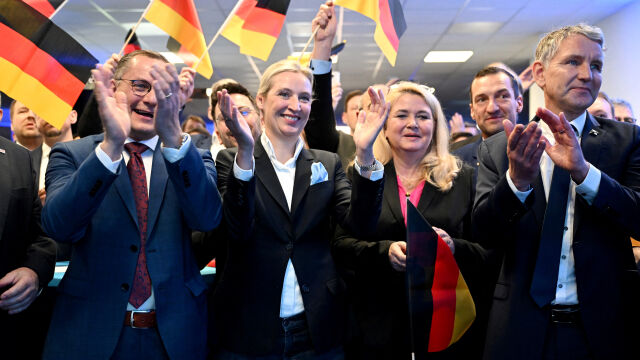 Снимка: Сред новите депутати на AfD - бивш агент на ЩАЗИ, порноактьор и неонацисти