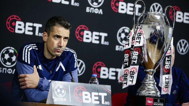 Снимка: Снегът уплаши Хулио Веласкес