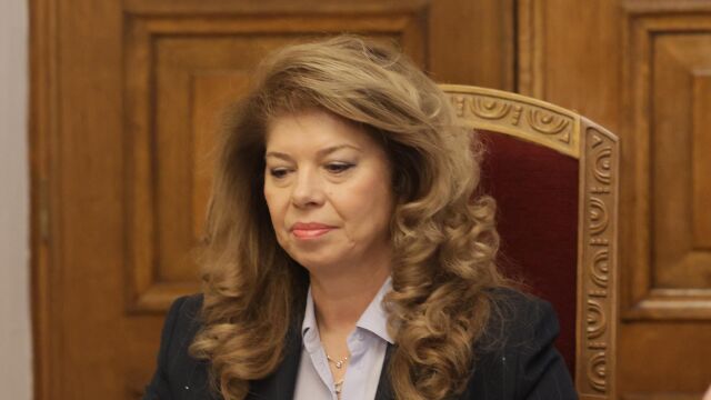 Снимка: Илияна Йотова ще се срещне на 4 февруари с „ДПС – Ново начало“, БСП и ИТН