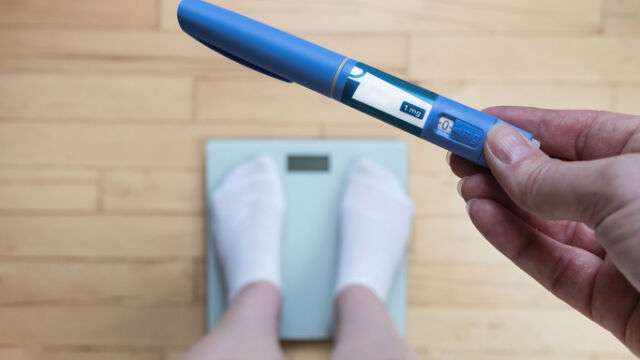 „Не можеше да ходи, крещеше от болка и докато спеше“: Ръст на случайните свръхдози с 