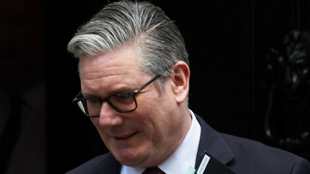 Снимка: Шефът на кабинета на британския премиер подаде оставка заради скандала с Епстийн