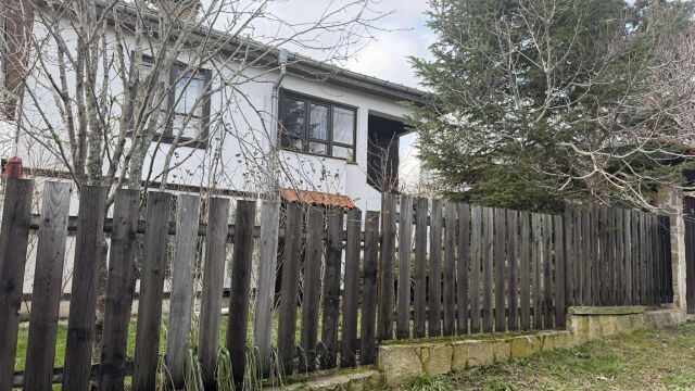 Снимка: Ето коя е къщата на изчезналия след тройното убийство Ивайло Калушев (СНИМКИ)