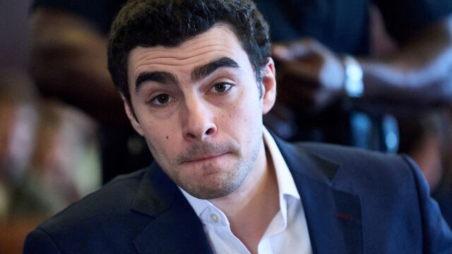 Снимка: Процесът срещу Луиджи Манджоне за убийството на директора на UnitedHealthcare започва на 8 юни