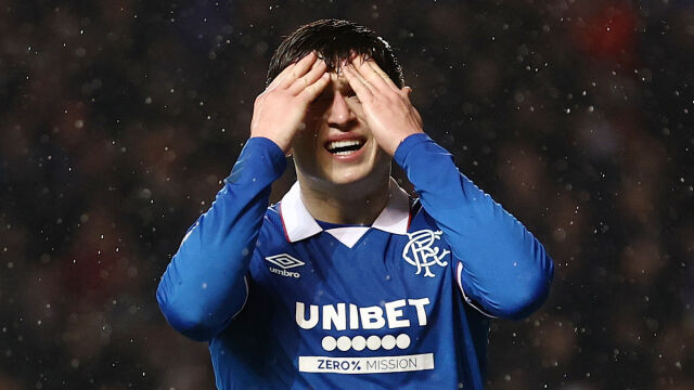 Снимка: Скандал в Рейнджърс: Физиотерапевт наемал стаи, футболистите правили секс 