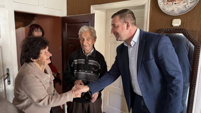 Снимка: Двойка от самоковско село отпразнува 73 години брачен живот