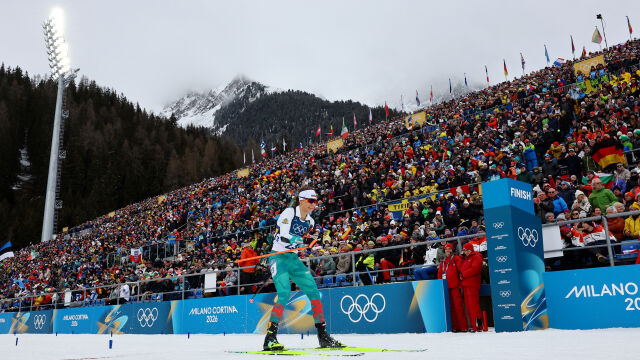 Снимка: Олимпийски бронз за България в биатлона! Донесе го Лора Христова! 
