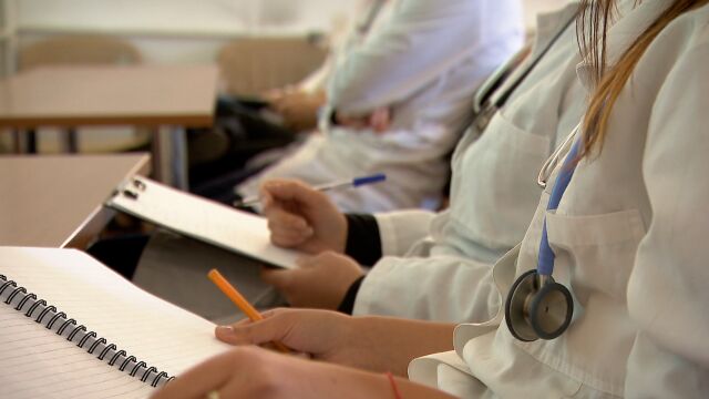 Снимка: Над две трети от младите лекари у нас планират да останат в България