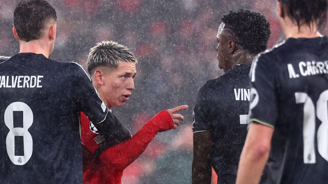 Снимка: Обвинения в расизъм от Бенфика: Винисиус не разбра какво му казвам 