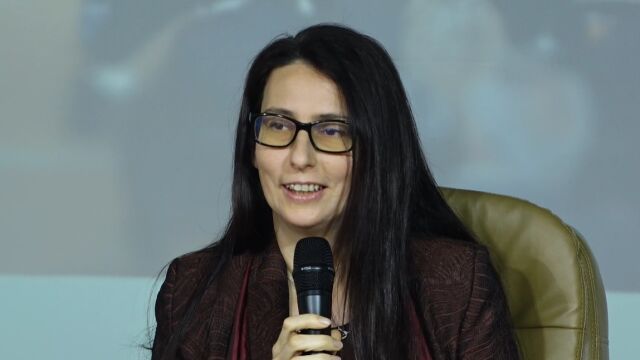 Снимка: Ангелина Бонева от Оксфорд до министър на регионалното развитие и благоустройството