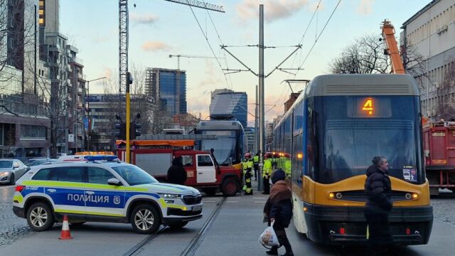 Снимка: Трамвай блъсна и уби жена в София 