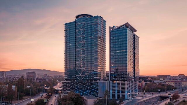 Снимка: Хотел „Милениум“ за пожара: Ситуацията беше бързо овладяна, нямаше риск за хората