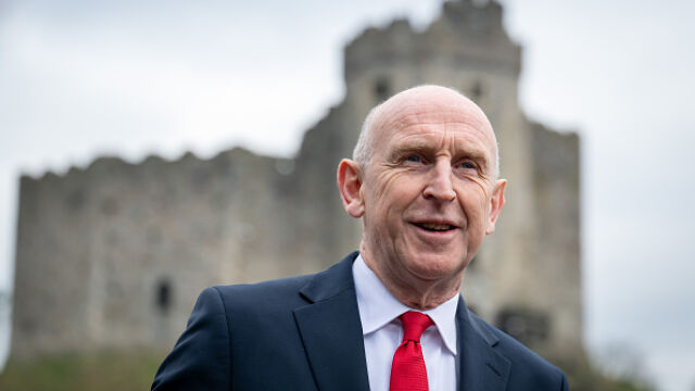 Снимка: Джон Хийли: Искам да бъда министърът на отбраната, който ще разположи британски войски в Украйна