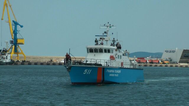 Снимка: Няма пробойни по потъналия риболовен кораб на капитан Христо Спасов