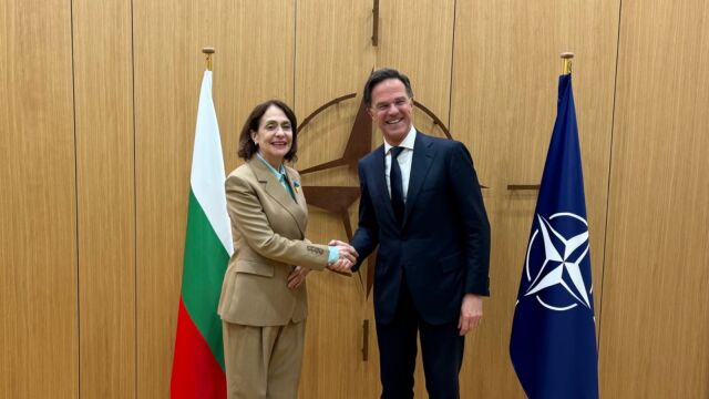 Надежда Нейнски се срещна с генералния секретар на НАТО Марк Рюте