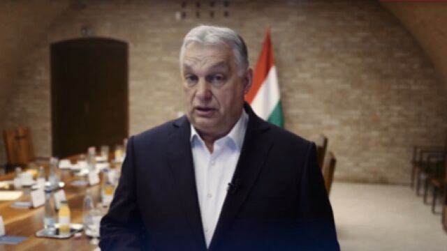 Снимка: Унгария върна двата конфискувани бронирани банкови автомобила на Украйна, но задържа златото и парите, които бяха в тях