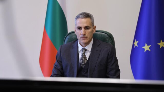 Снимка: Премиерът свиква среща заради сигналите за високи сметки за ток и цените на водата