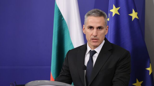 Андрей Гюров: Няма директна военна опасност за България, не участваме в този конфликт