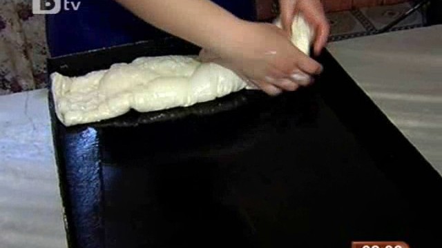 Снимка: Брашното скача - баничката олеква