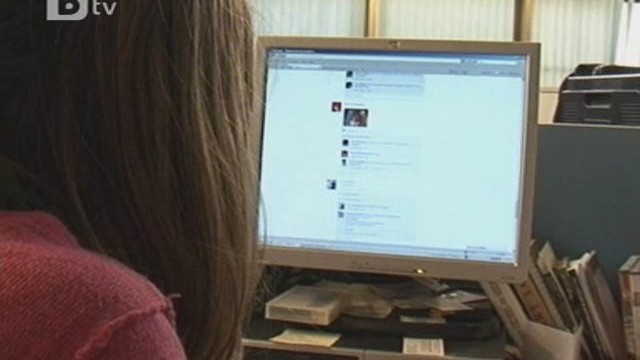 Снимка: Децата в ЕС посещават социални мрежи от все по-ранна възраст