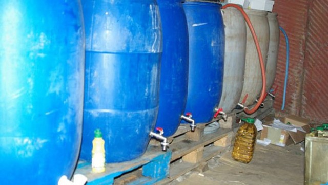 Снимка: Прибраха над 1400 л алкохол без бандерол в Търговище 
